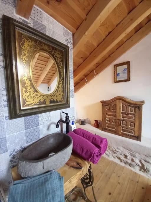 Casita Con Encanto Tranquilidad Villavieja Del Lozoya Wi-Fi En Sierra De Madrid Y A 50 Minutos De Capital Exteriör bild